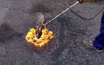 Minffordd flat roofing repairs